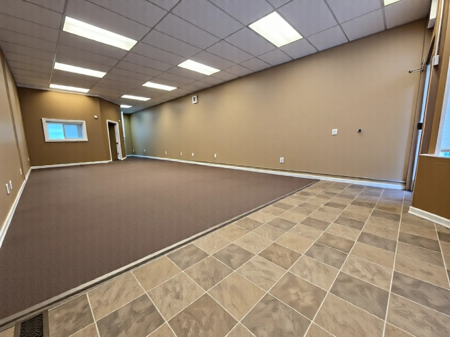 4235 W Fullerton Avenue, Chicago, IL 60639