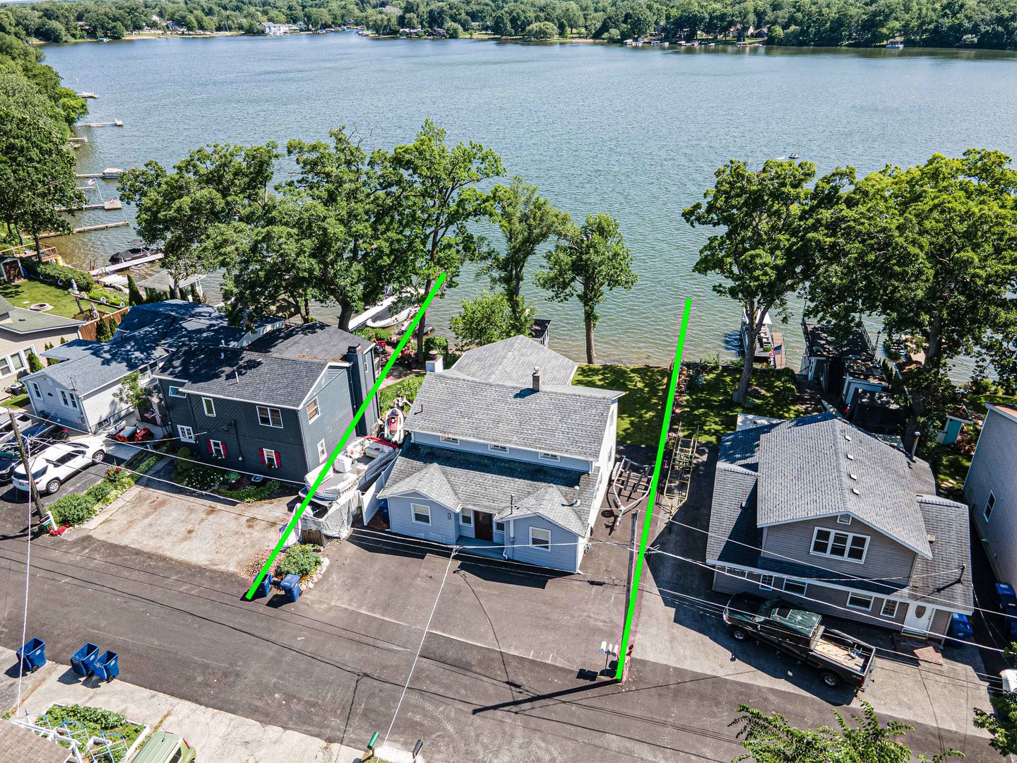 33670 N Lake Shore Drive, Grayslake, IL 60030