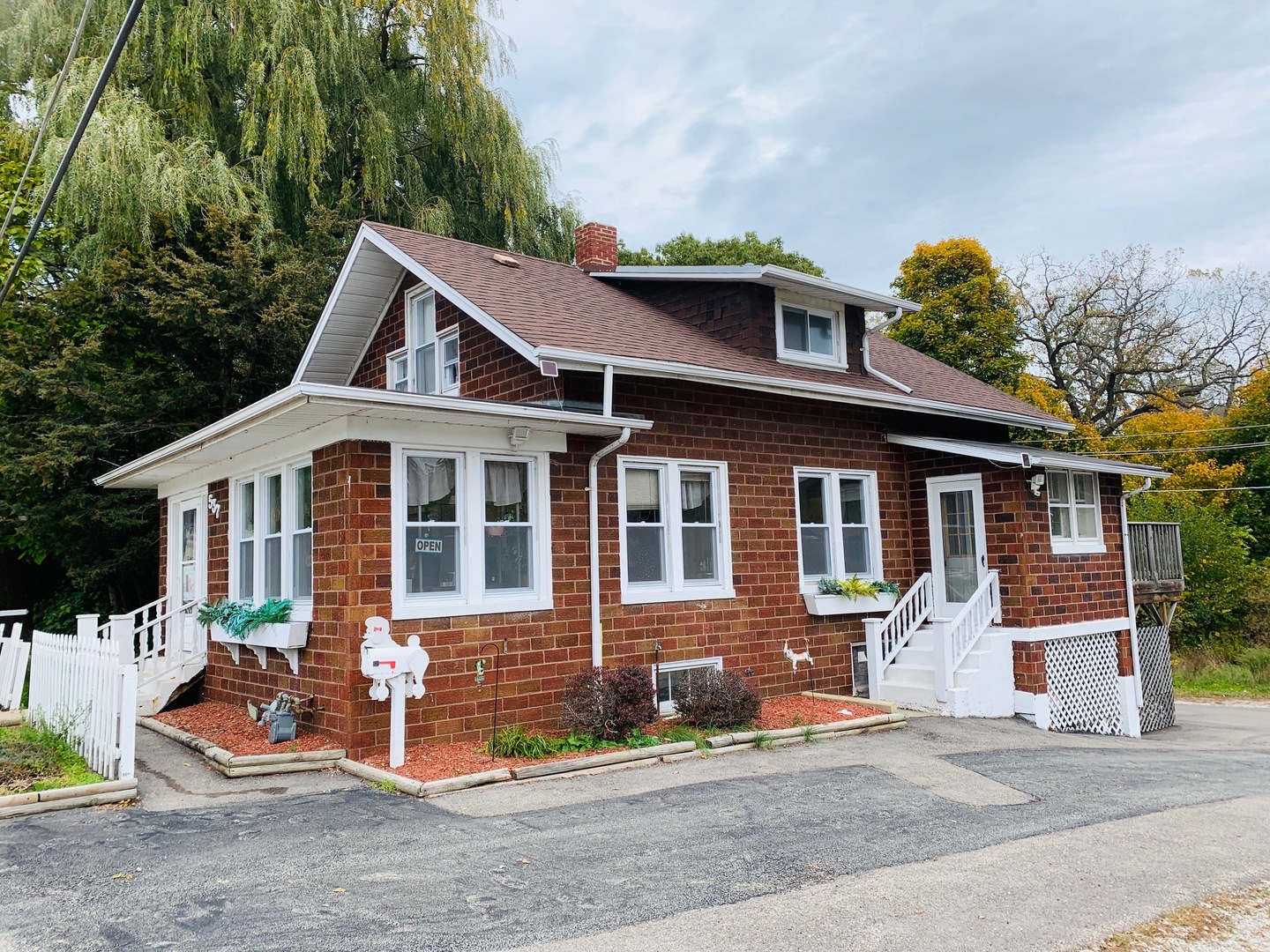 537 Sheridan Road, Winthrop Harbor, IL 60096