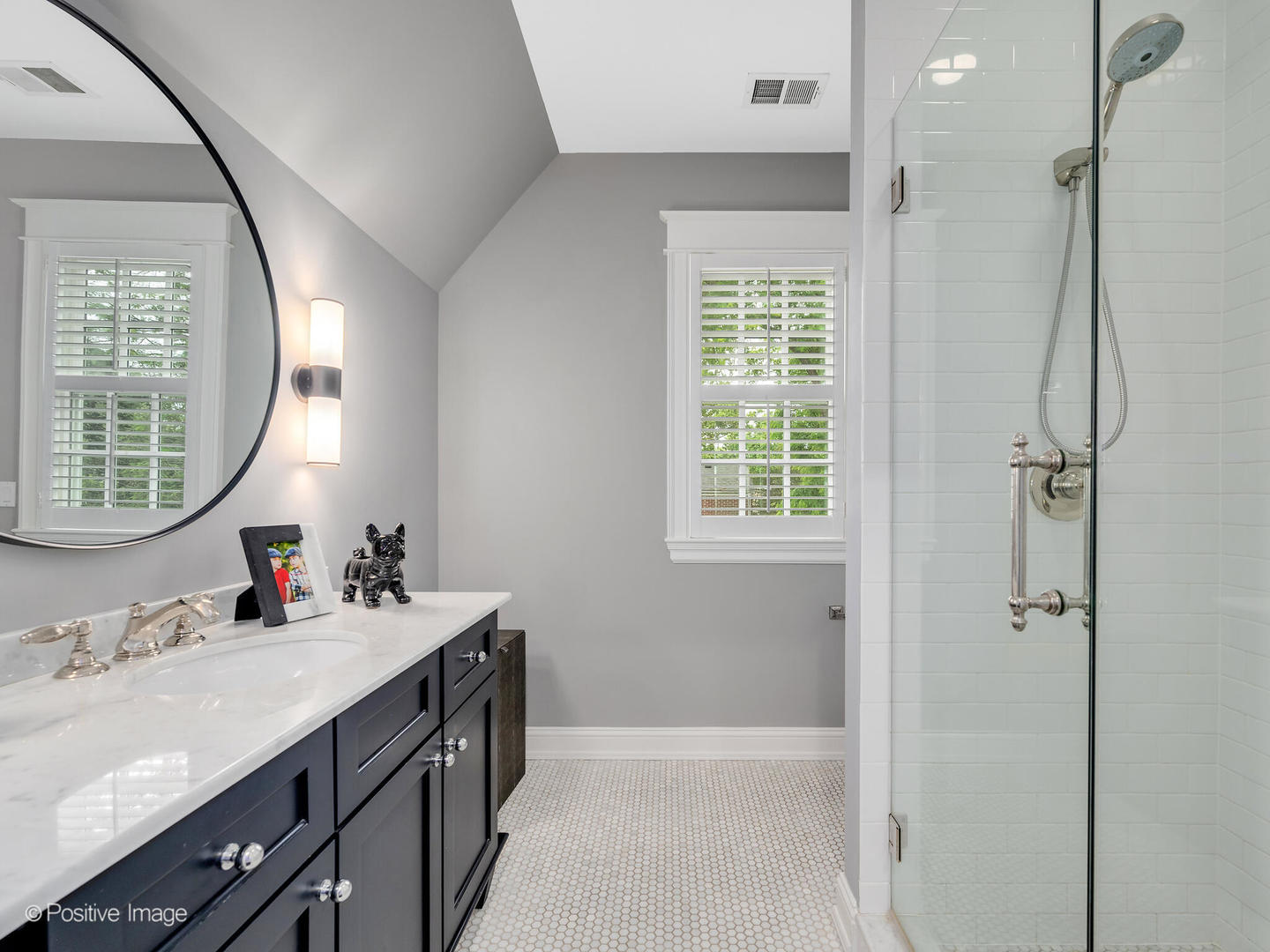 266 N Montclair Avenue, Glen Ellyn, IL 60137