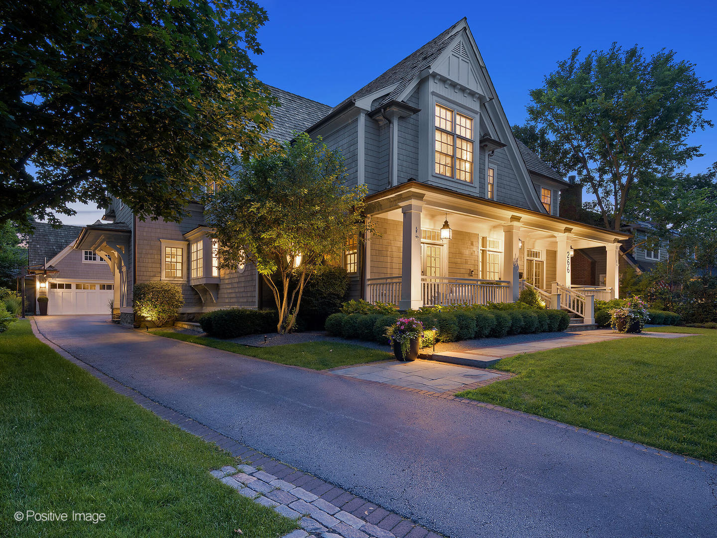 266 N Montclair Avenue, Glen Ellyn, IL 60137