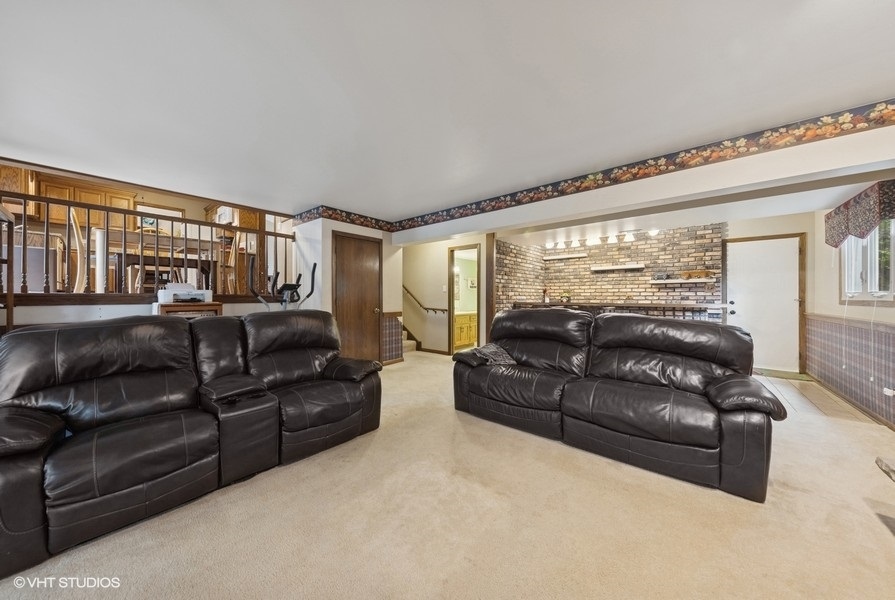 1127 Alpine Lane, Lemont, IL 60439