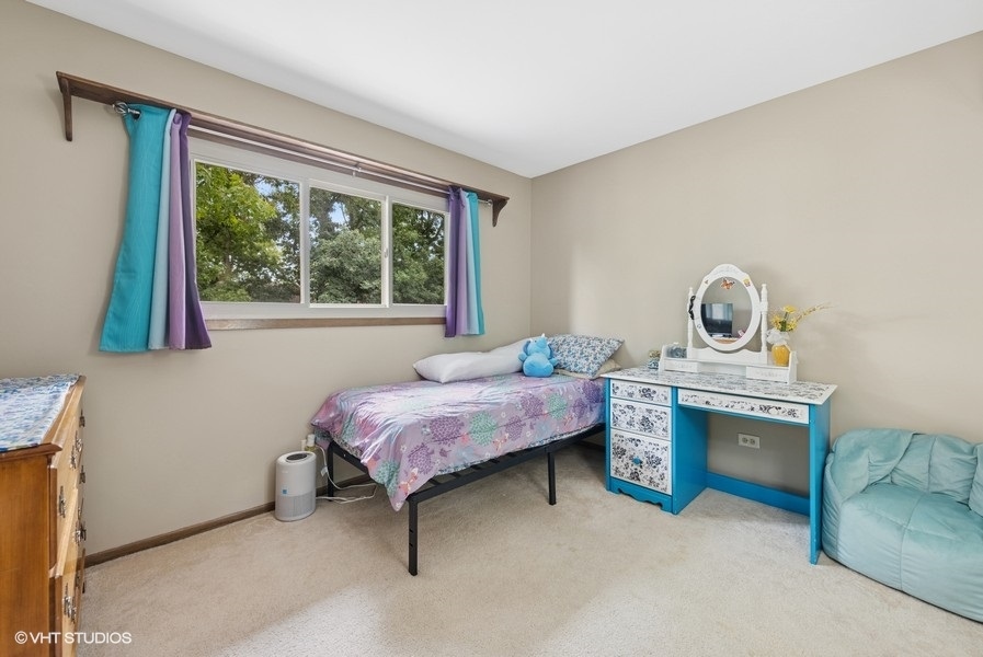 1127 Alpine Lane, Lemont, IL 60439