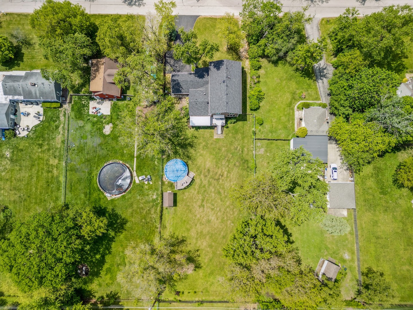 5873 Walnut Avenue, Downers Grove, IL 60516