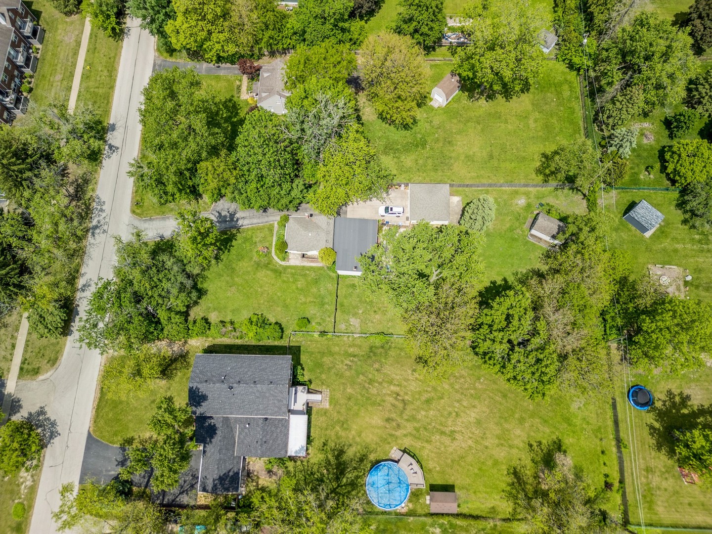 5873 Walnut Avenue, Downers Grove, IL 60516