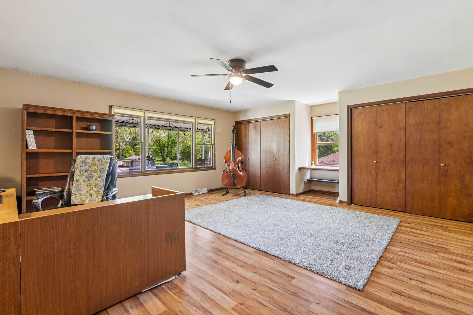 5873 Walnut Avenue, Downers Grove, IL 60516