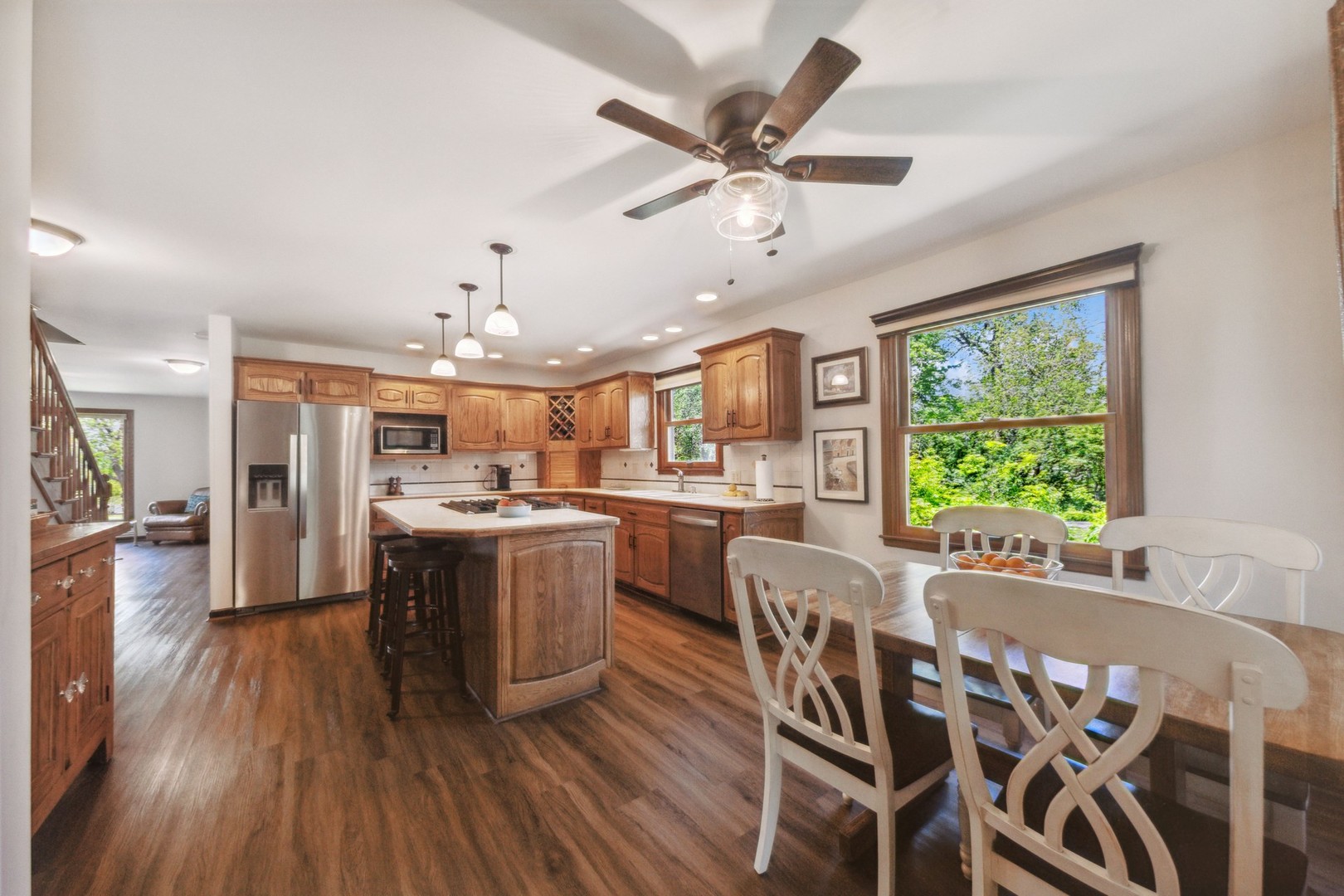 5873 Walnut Avenue, Downers Grove, IL 60516