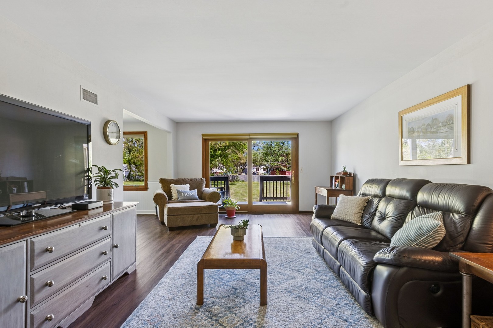 5873 Walnut Avenue, Downers Grove, IL 60516