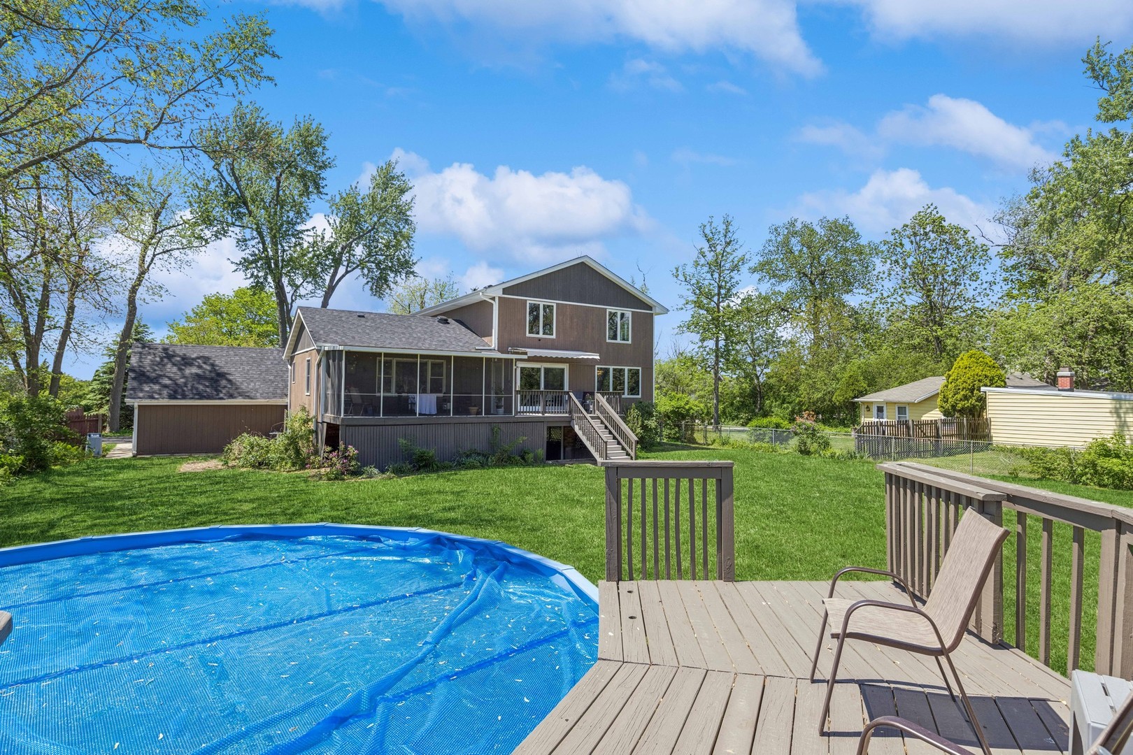 5873 Walnut Avenue, Downers Grove, IL 60516
