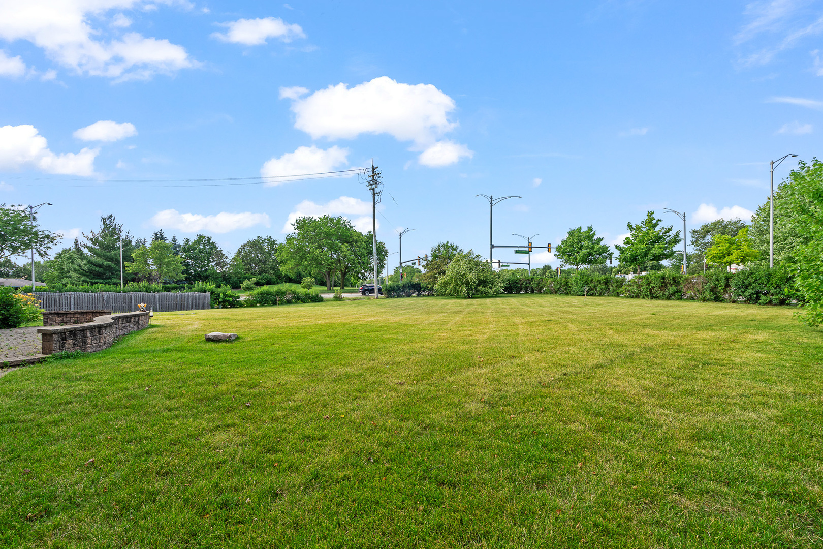 7 Red Bud Court, Bolingbrook, IL 60490