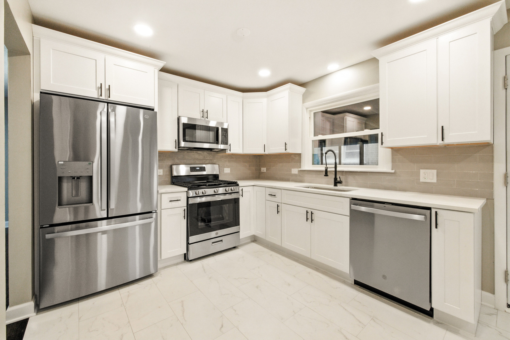 4506 W 77th Place, Chicago, IL 60652
