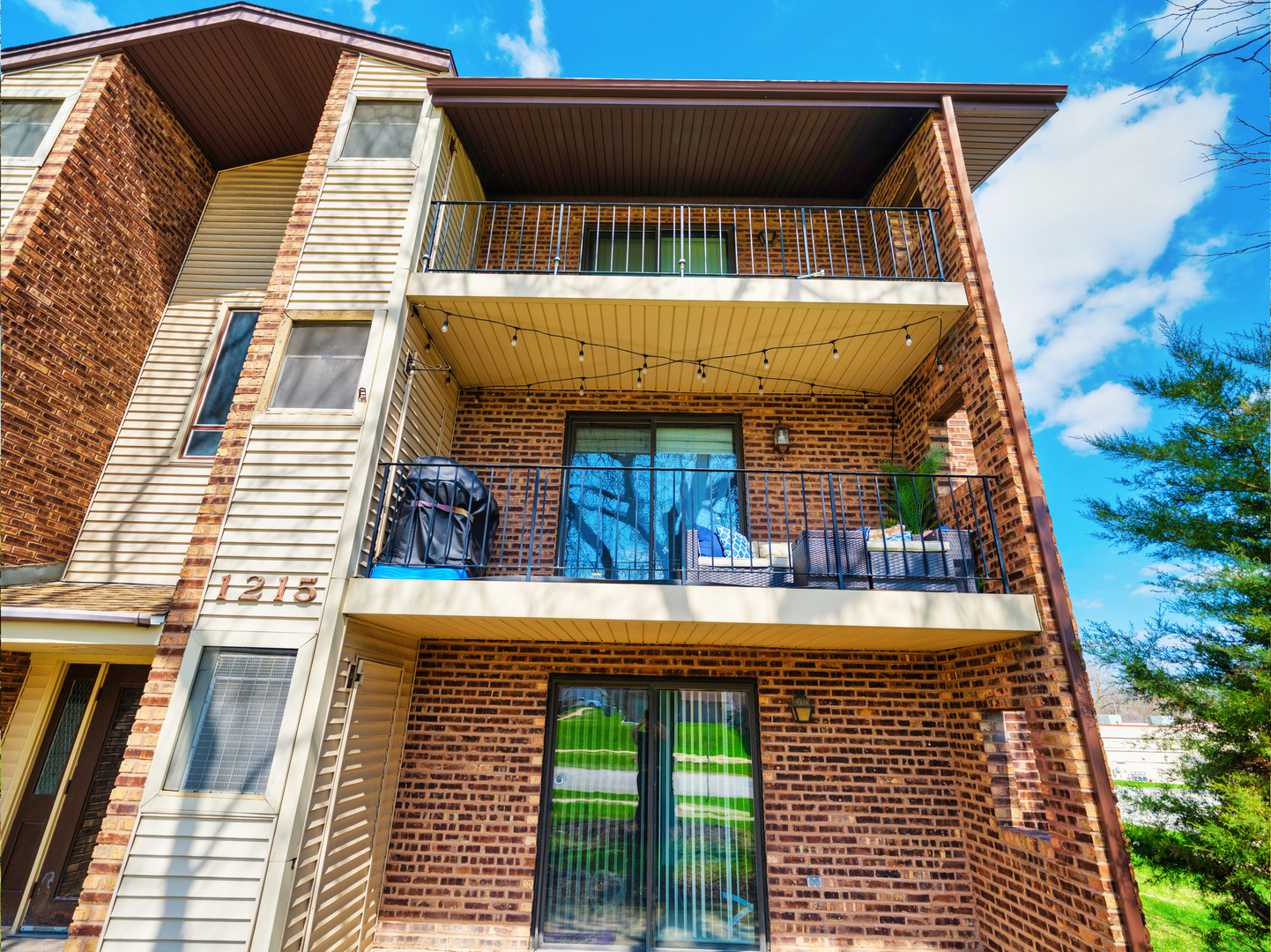 1215 Chalet Road #200, Naperville, IL 60563
