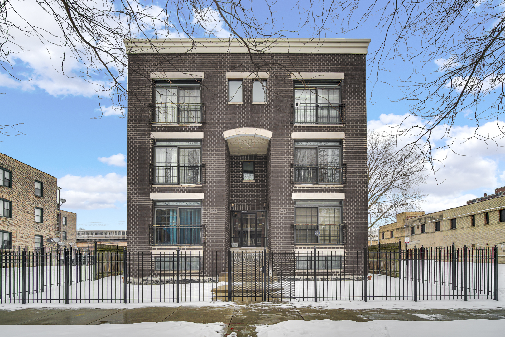 5017 S Prairie Avenue #2N, Chicago, IL 60615