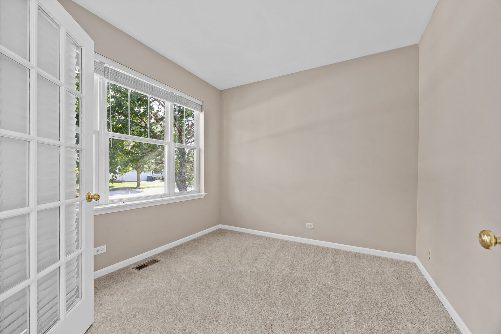 709 Bohannon Circle, Oswego, IL 60543
