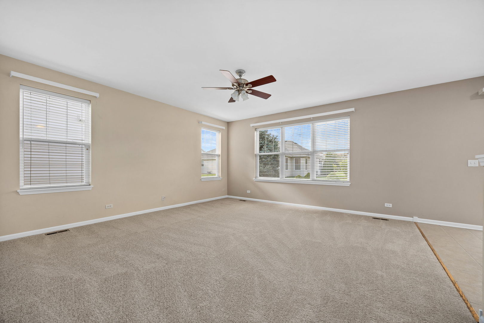 709 Bohannon Circle, Oswego, IL 60543
