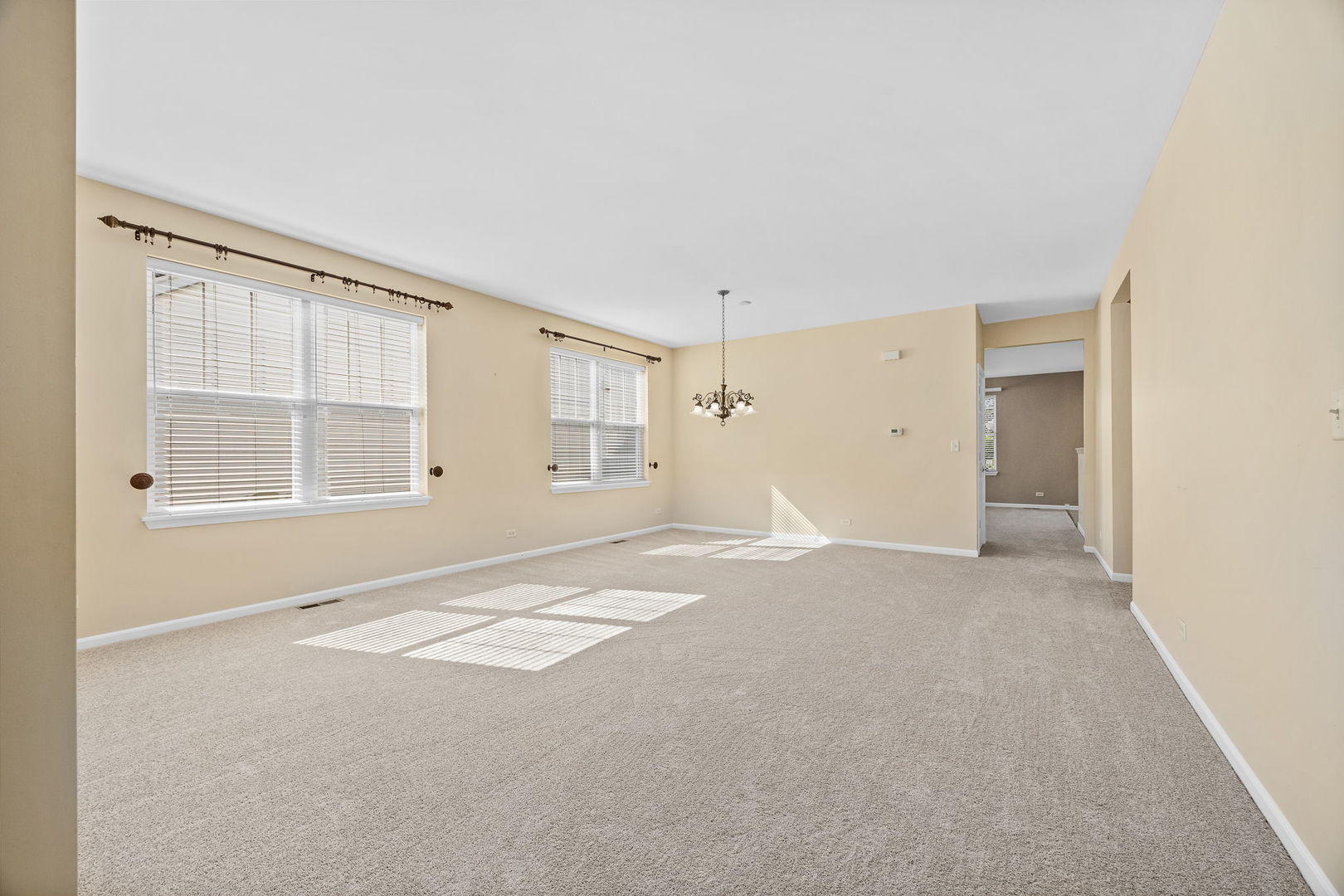 709 Bohannon Circle, Oswego, IL 60543