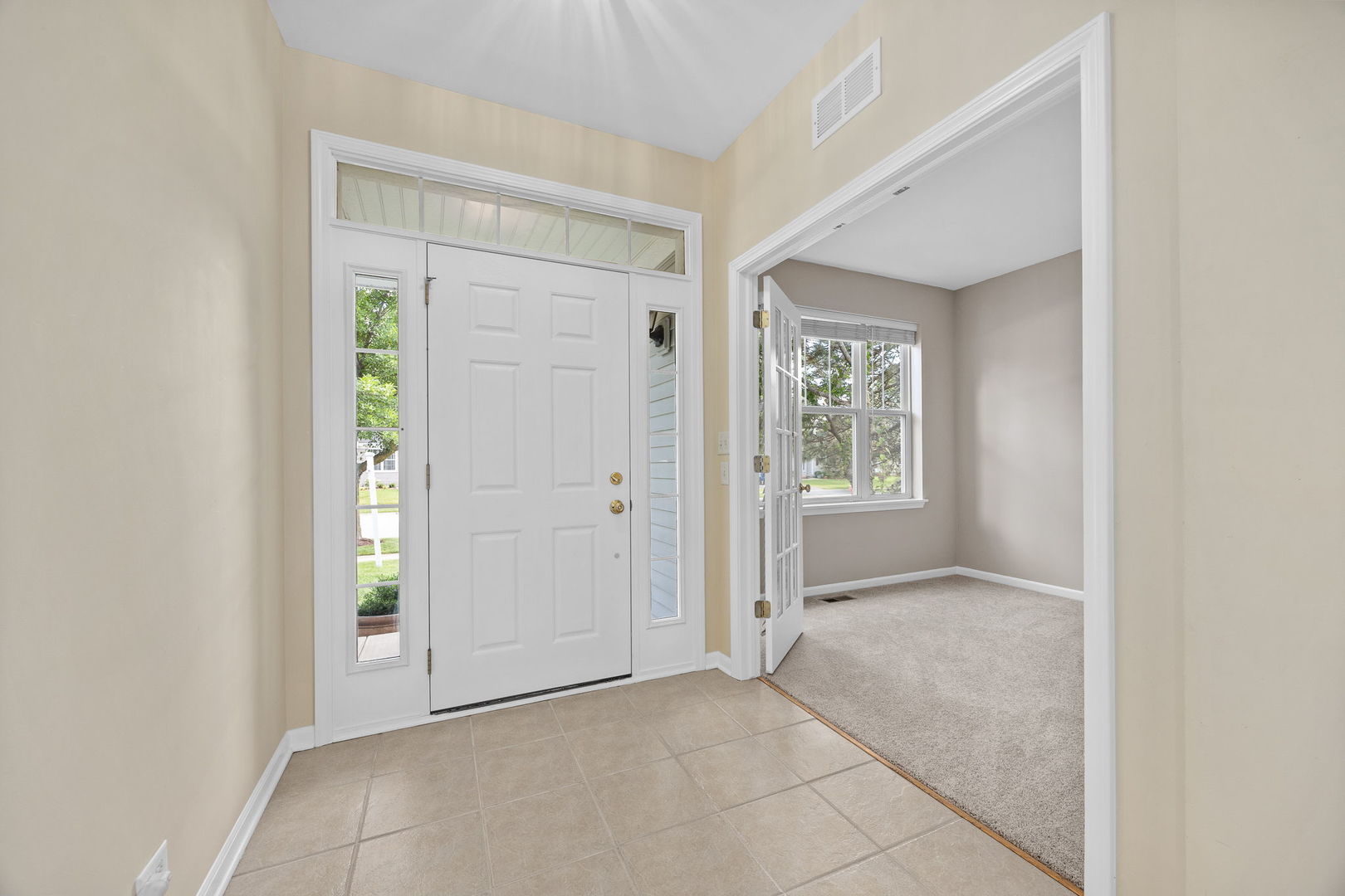 709 Bohannon Circle, Oswego, IL 60543