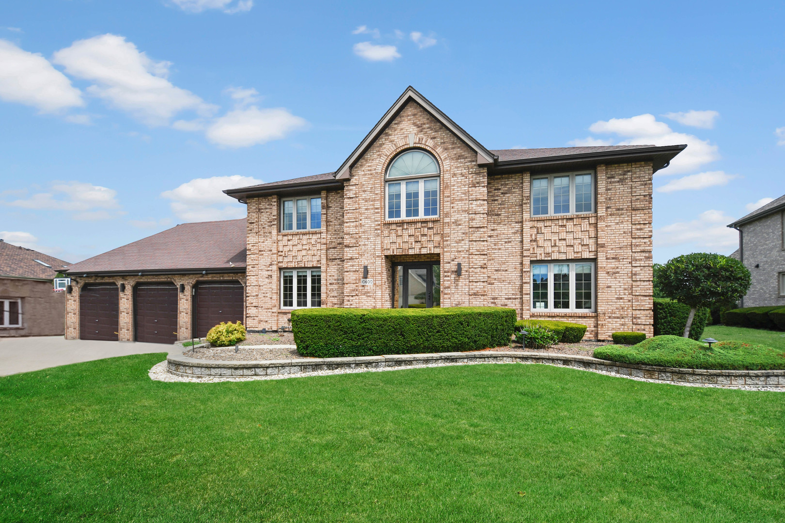 10600 Ridgewood Drive, Palos Park, IL 60464
