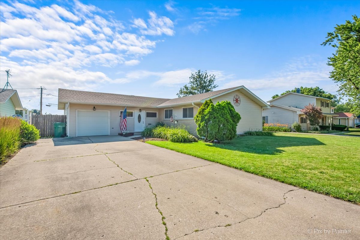 1011 S Edson Avenue, Lombard, IL 60148
