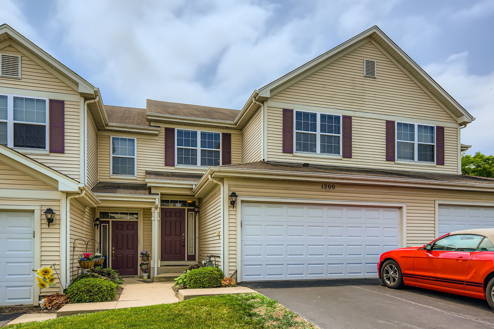 1200 Waverly Drive, Volo, IL 60020
