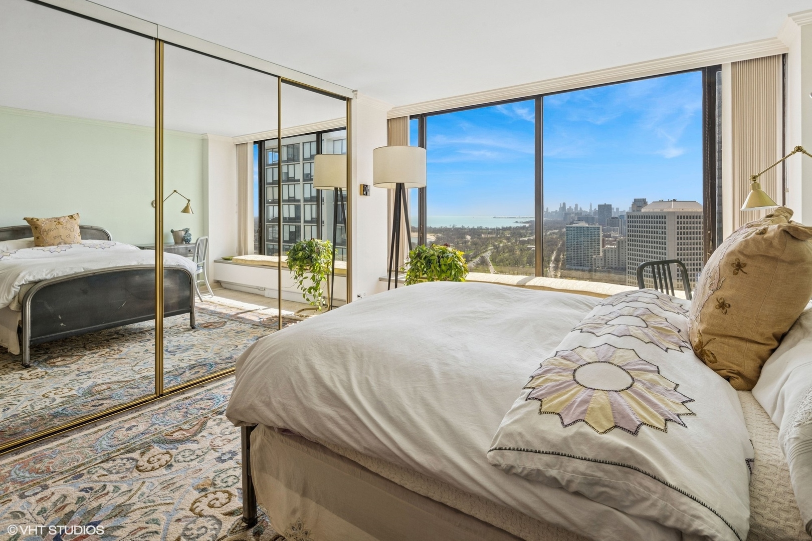 5455 N Sheridan Road #3601-3602, Chicago, IL 60640