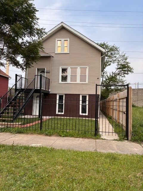 6067 S La Salle Street, Chicago, IL 60621