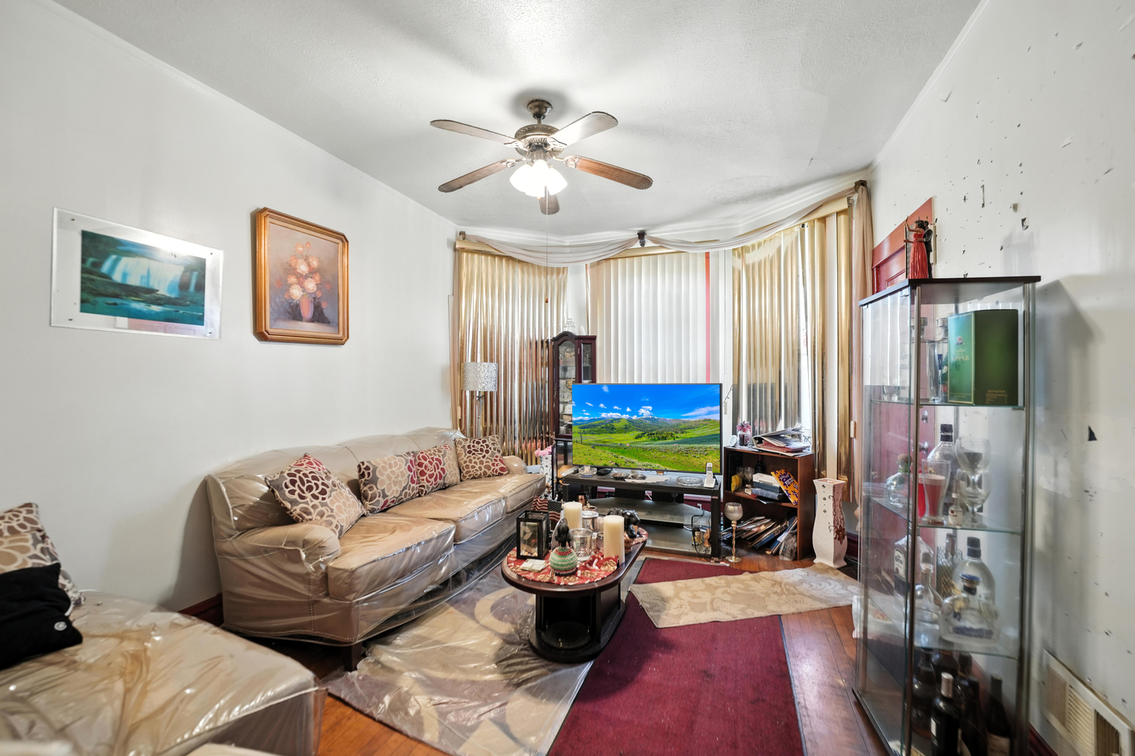 4834 W Potomac Avenue, Chicago, IL 60651