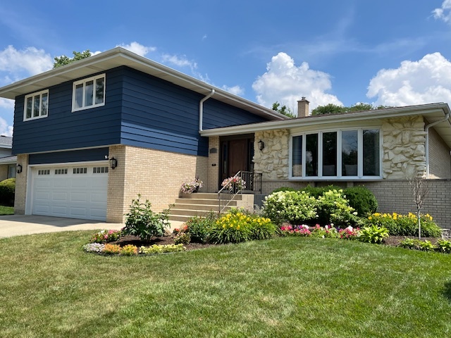769 S Stuart Avenue, Elmhurst, IL 60126