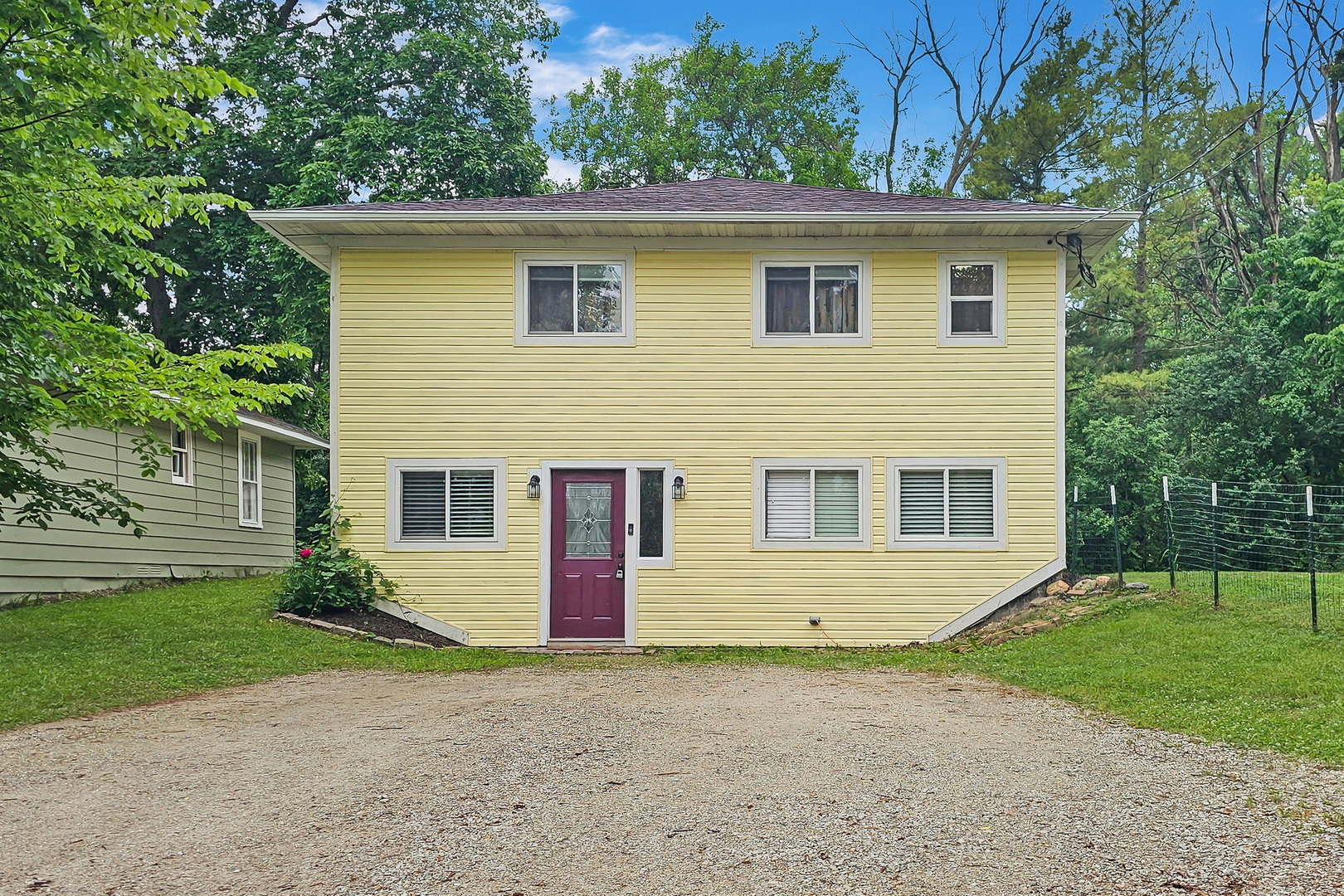 26689 W Pine Street, Antioch, IL 60002