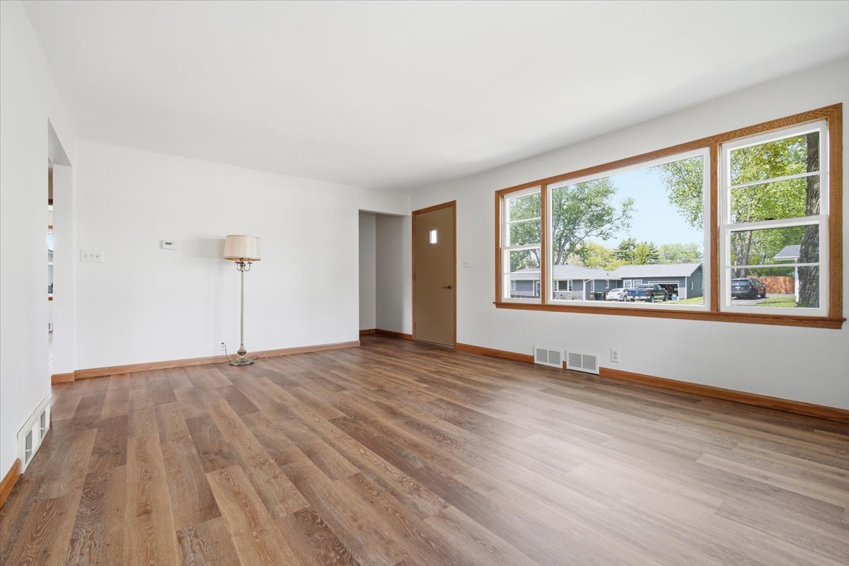 509 W Smith Street, Roanoke, IL 61561