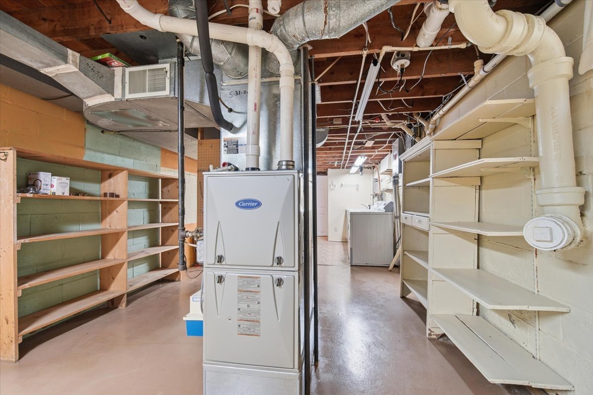 509 W Smith Street, Roanoke, IL 61561