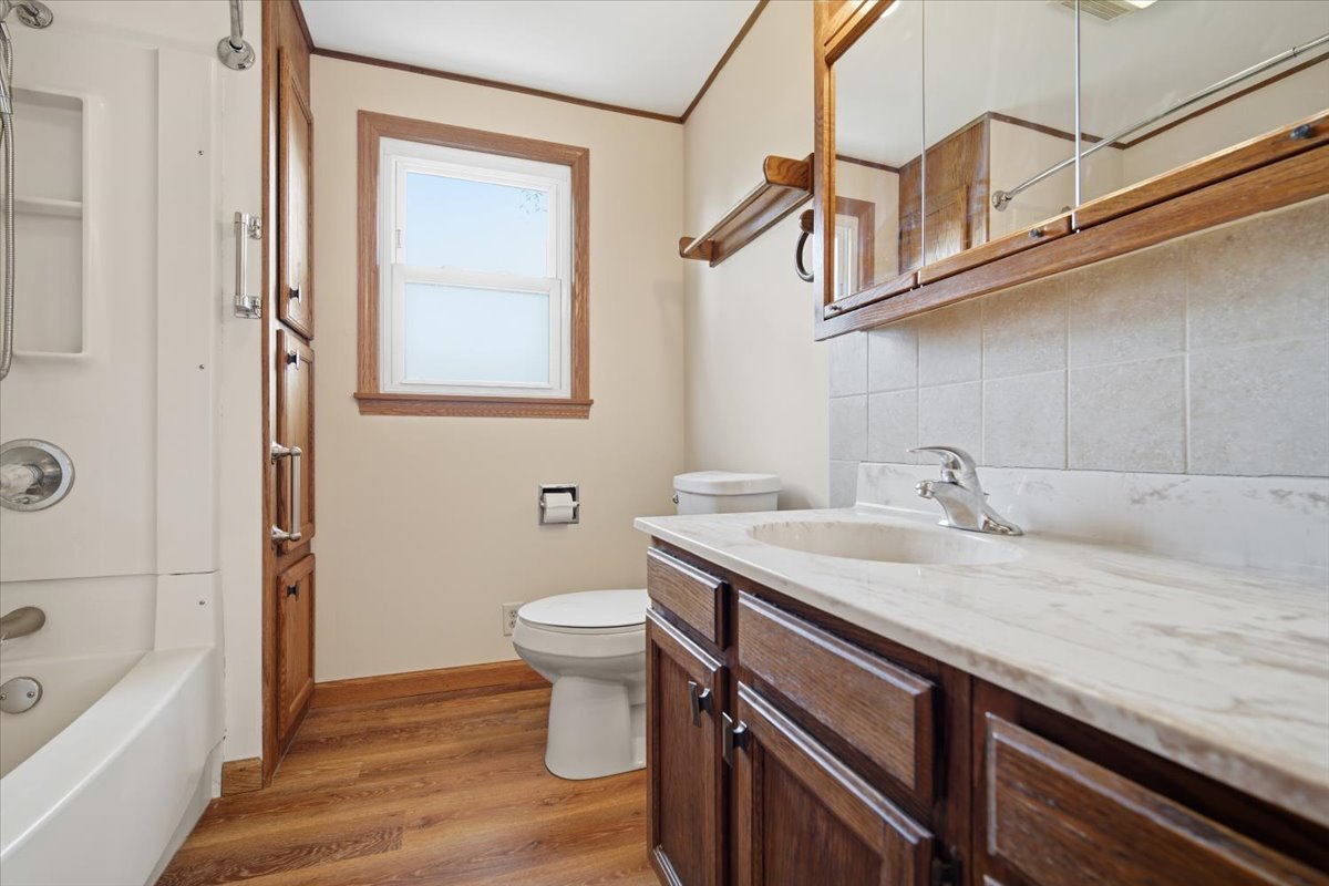 509 W Smith Street, Roanoke, IL 61561