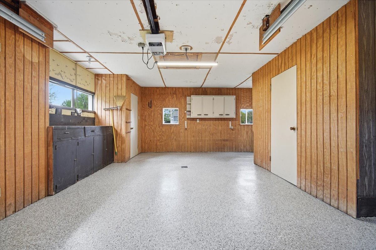 509 W Smith Street, Roanoke, IL 61561