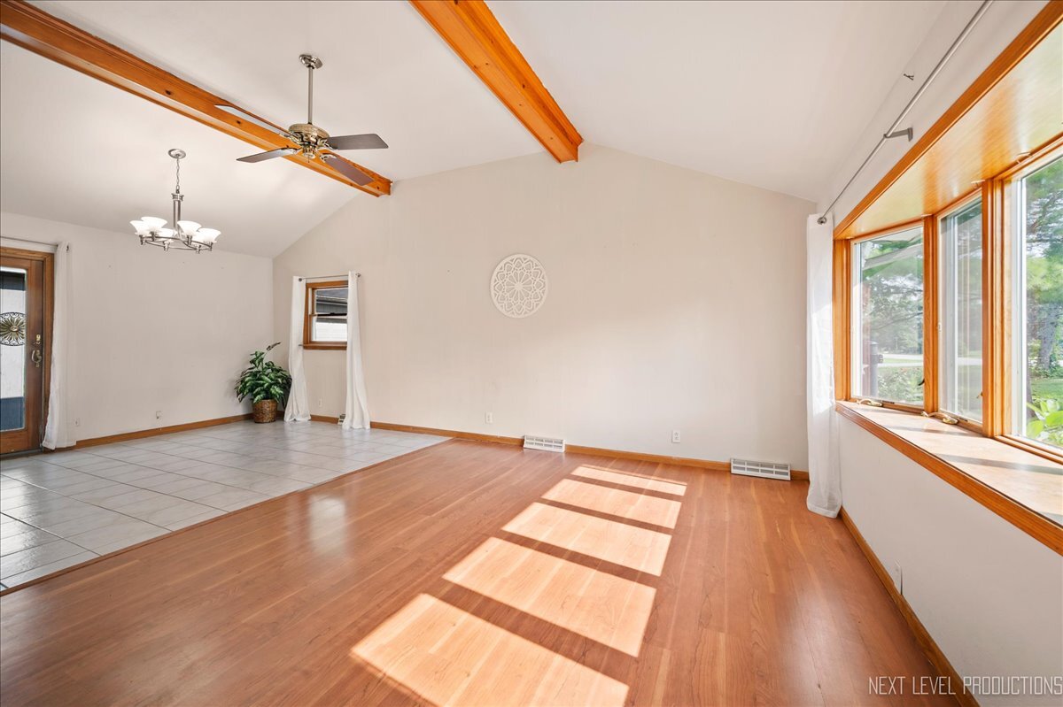 2N080 Clarendon Avenue, Lombard, IL 60148