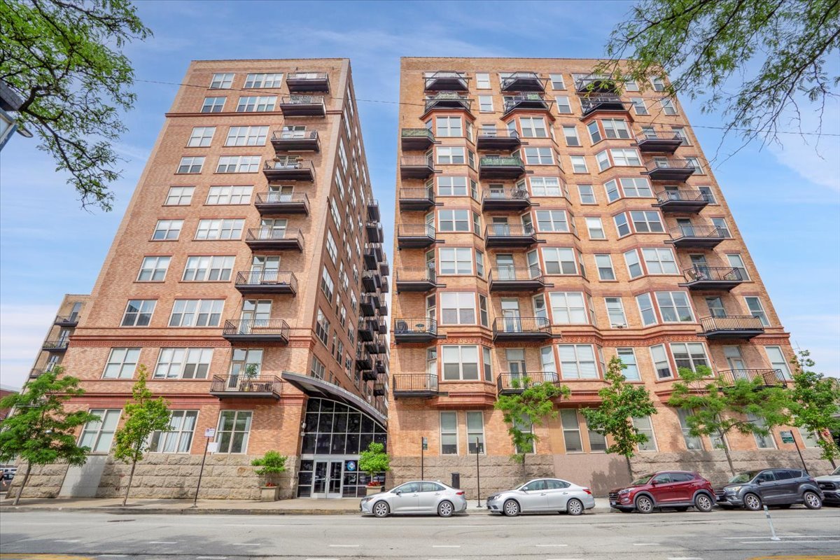 500 S Clinton Street #527, Chicago, IL 60607