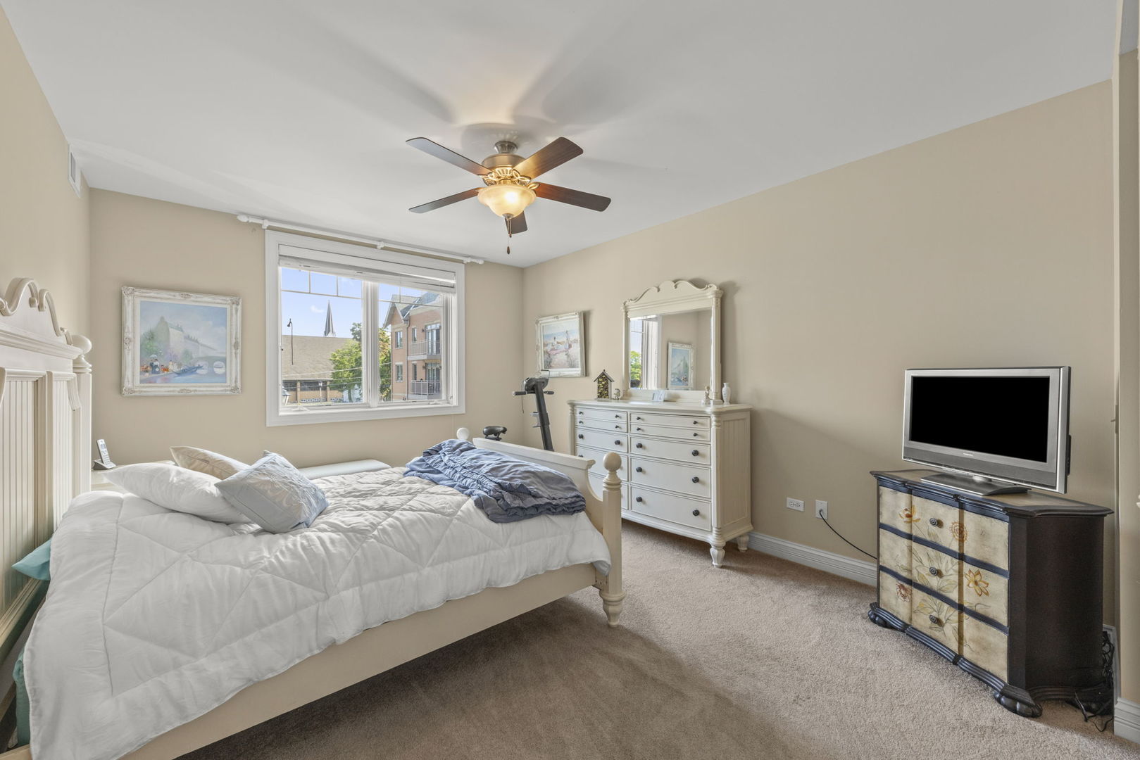 310 S Main Street #216, Lombard, IL 60148