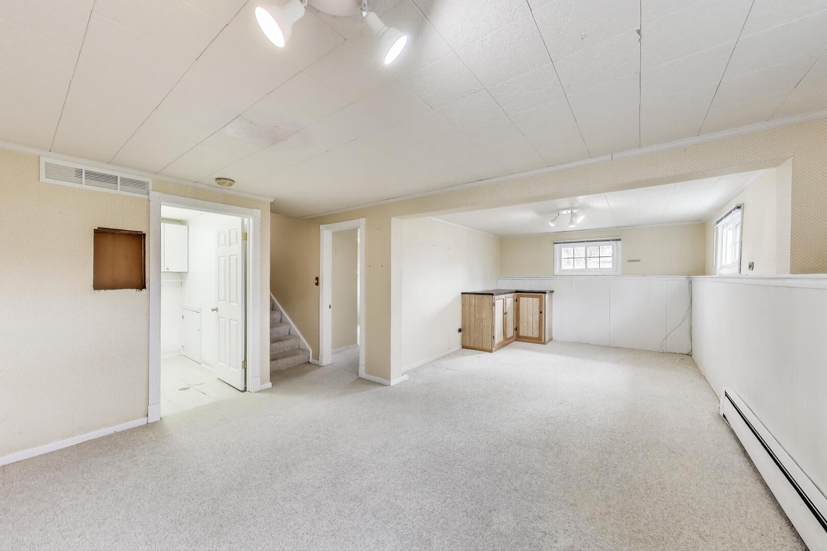 708 S Edgewood Lane, Mount Prospect, IL 60056