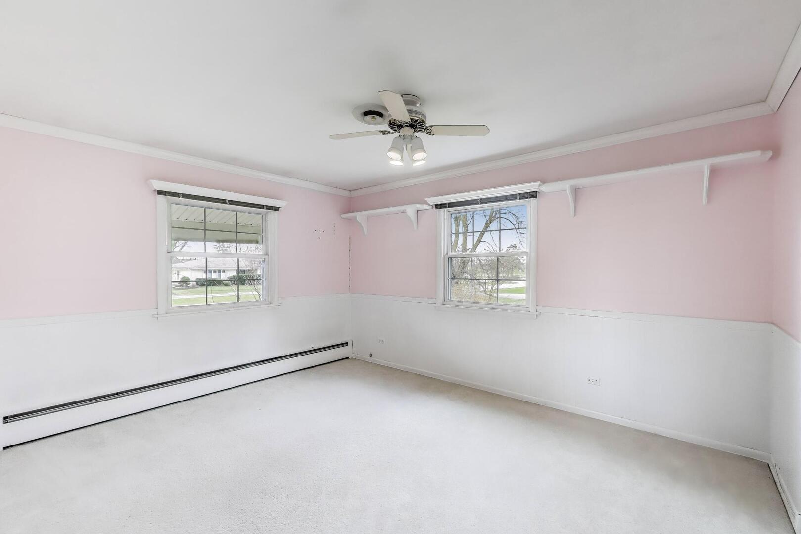 708 S Edgewood Lane, Mount Prospect, IL 60056