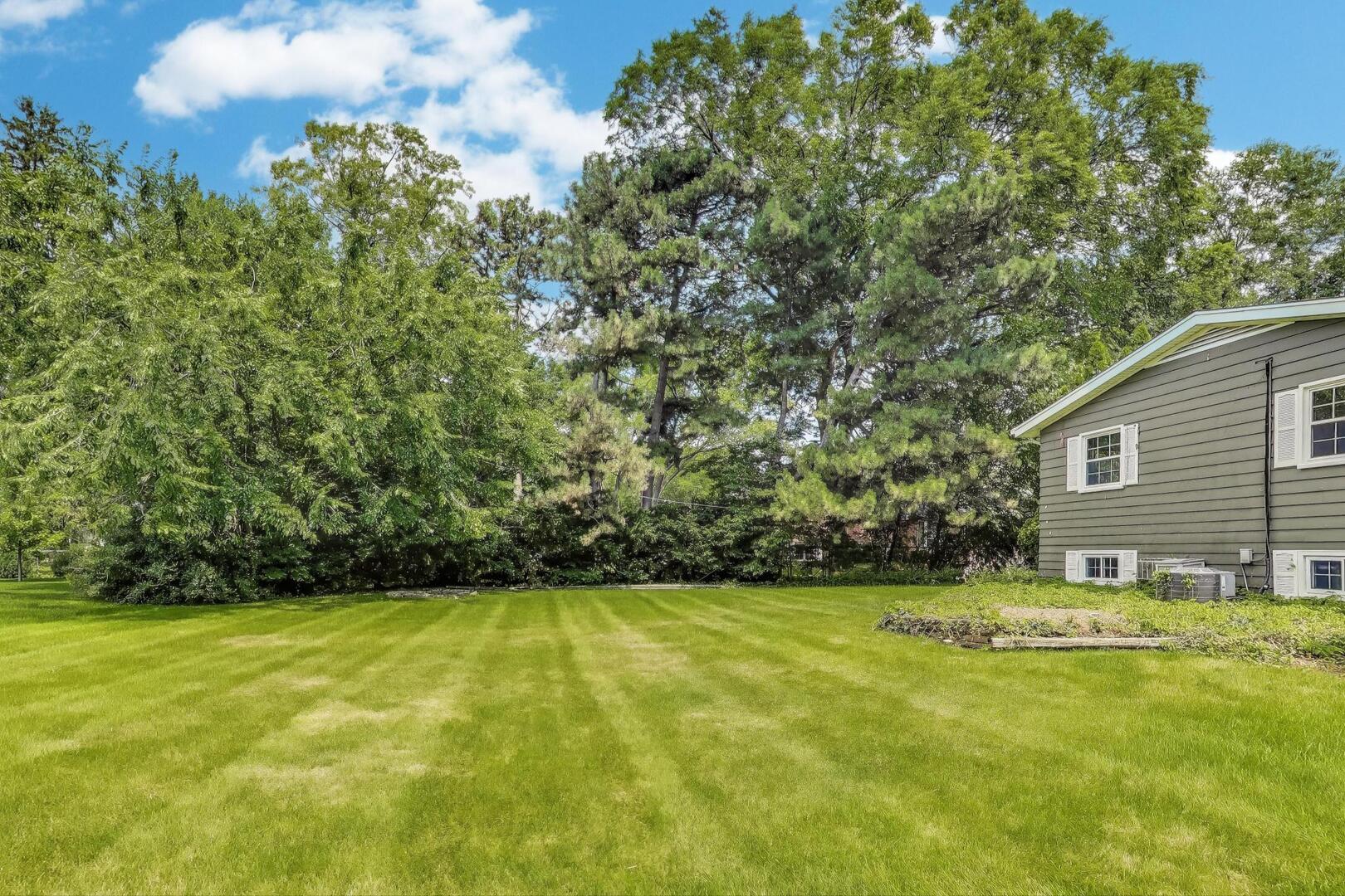 708 S Edgewood Lane, Mount Prospect, IL 60056