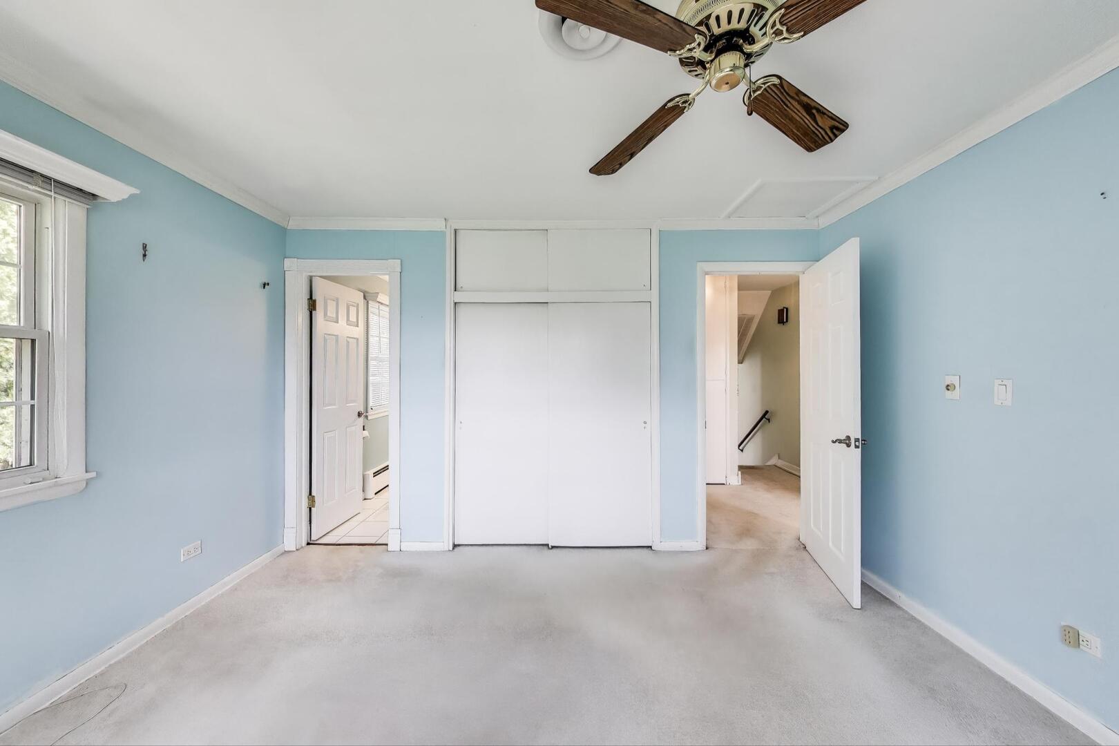 708 S Edgewood Lane, Mount Prospect, IL 60056