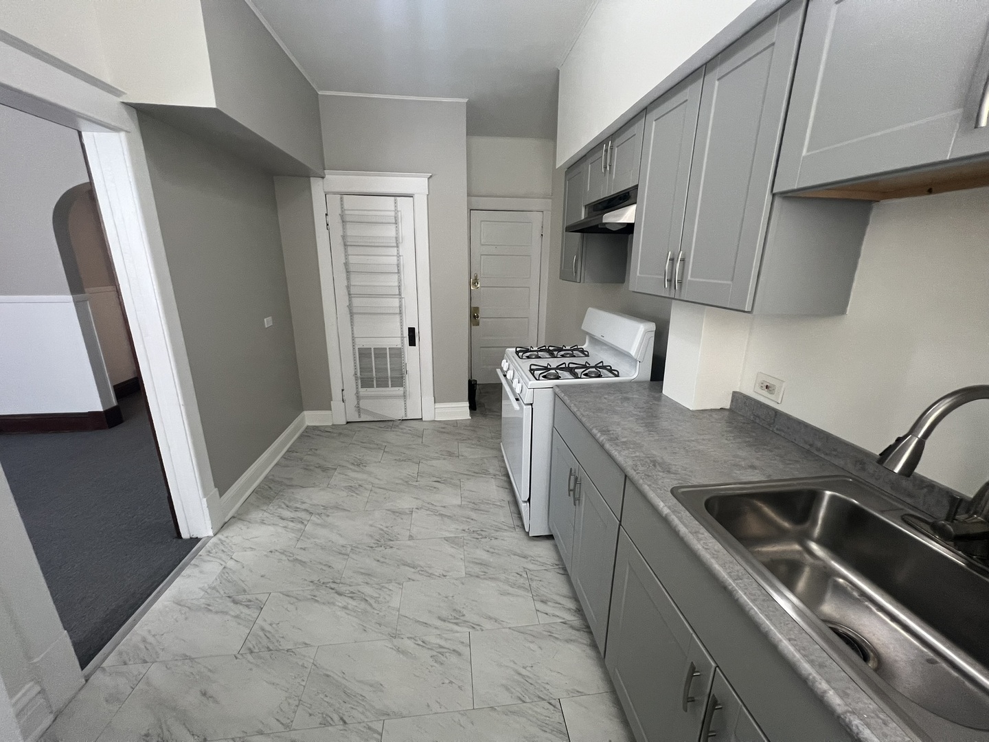 114 W Park Avenue, Elmhurst, IL 60126