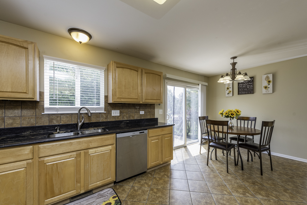 321 Hampton Court, Lake Villa, IL 60046