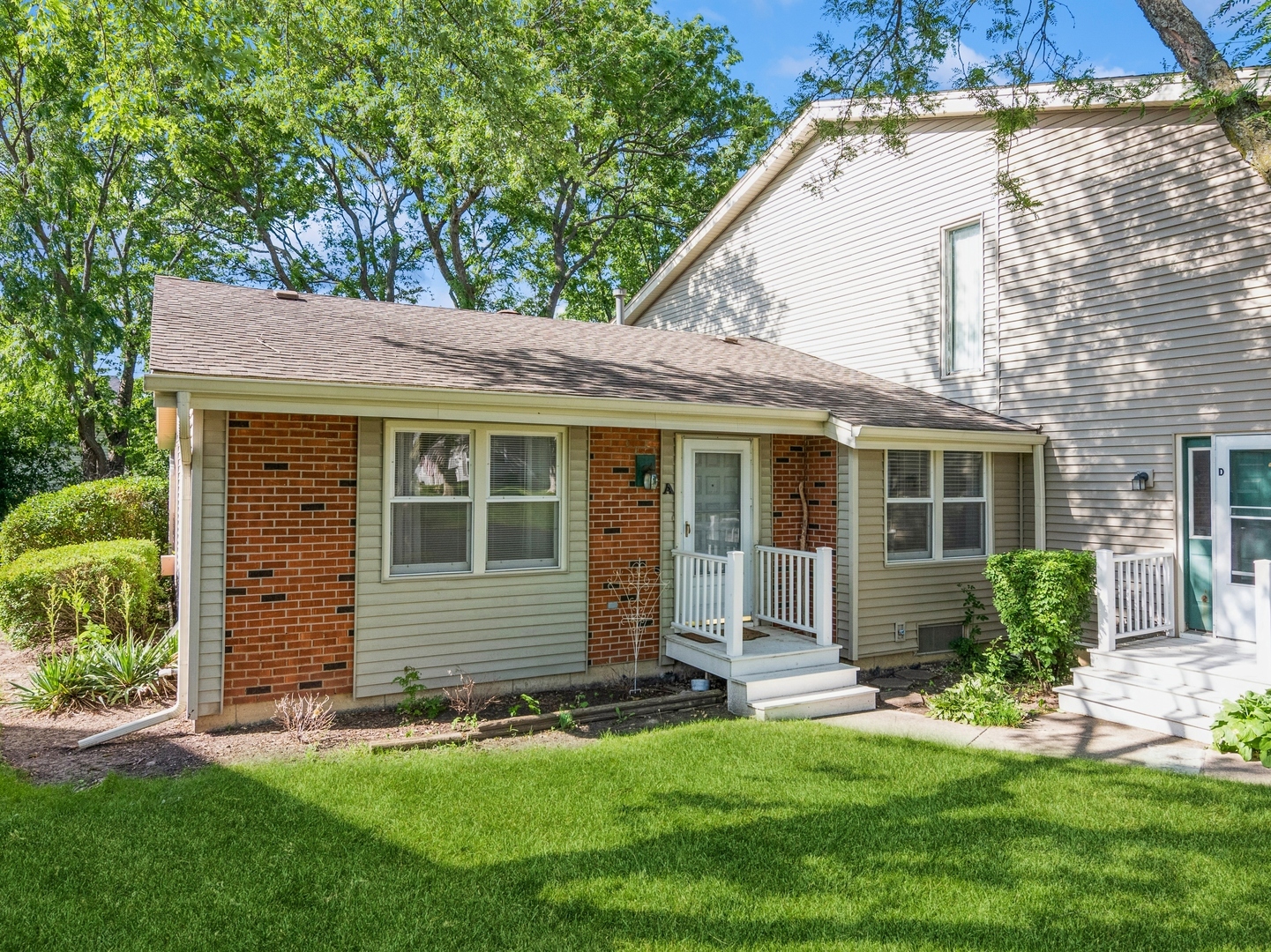 312 Indiana Court #A, Bloomingdale, IL 60108