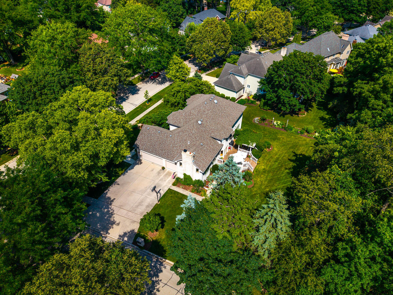 600 WILDWOOD Lane, West Chicago, IL 60185
