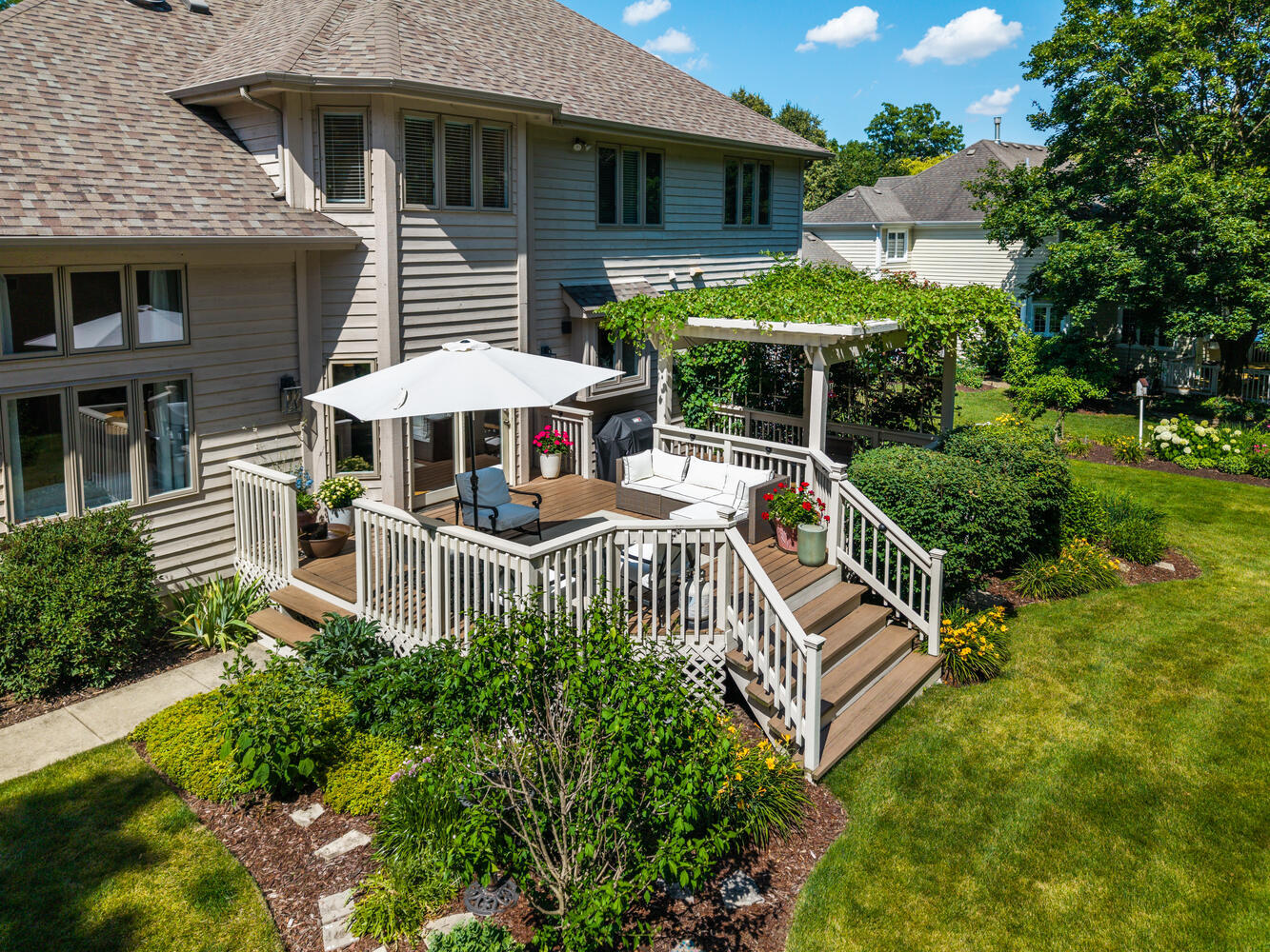 600 WILDWOOD Lane, West Chicago, IL 60185