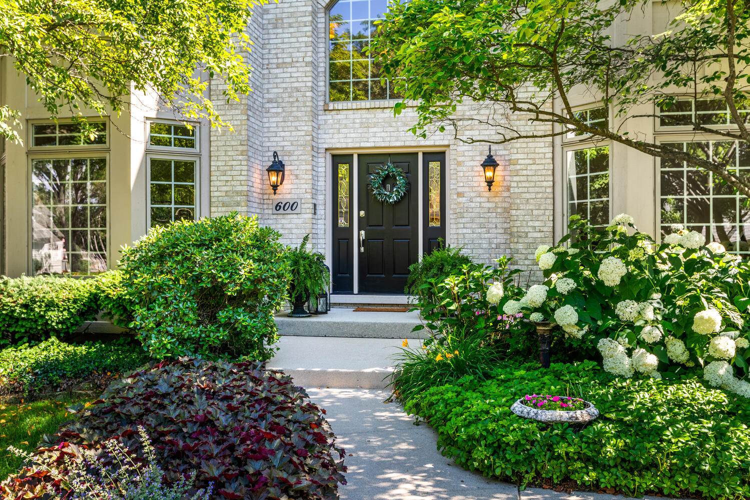 600 WILDWOOD Lane, West Chicago, IL 60185