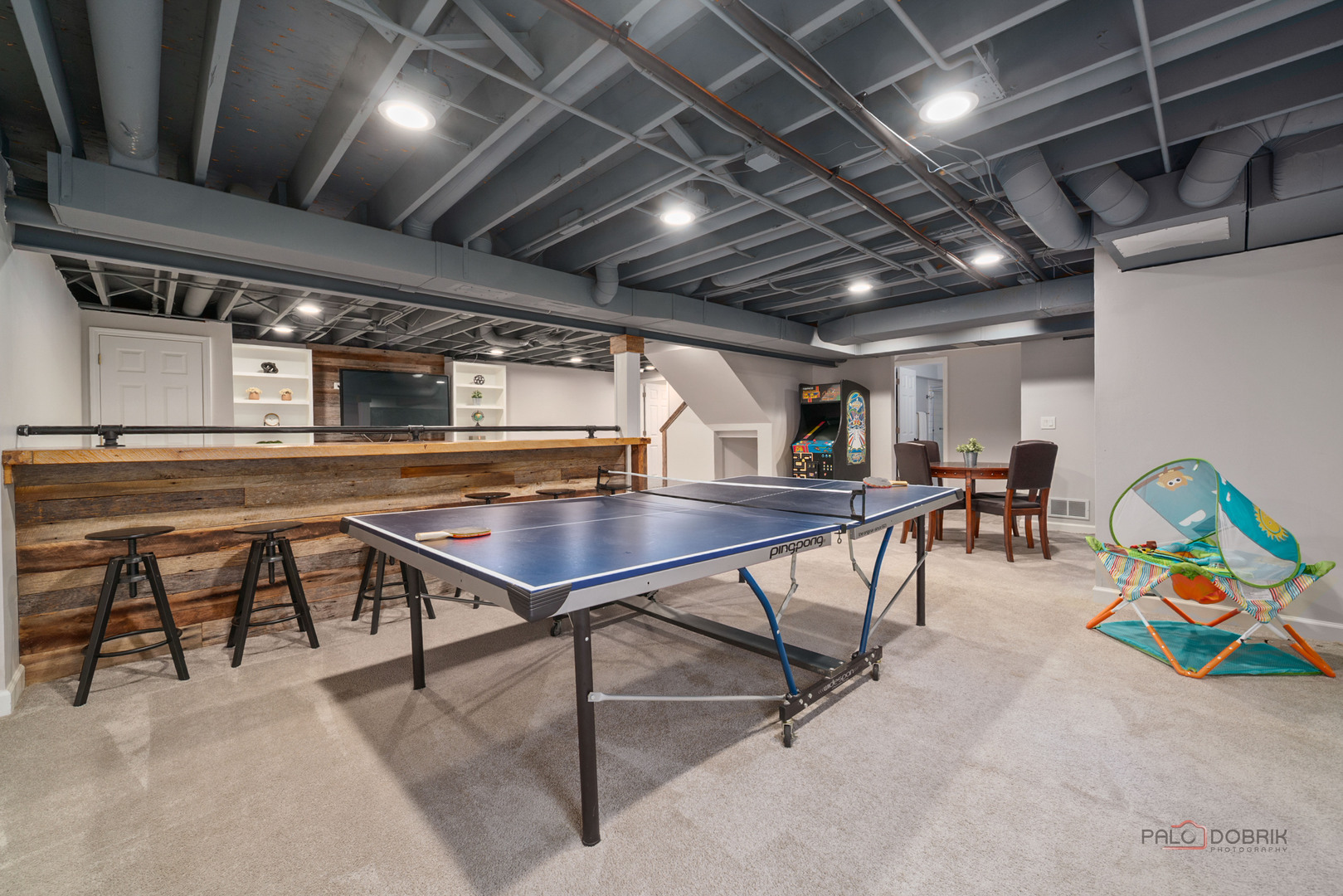2135 Kenton Lane, Libertyville, IL 60048