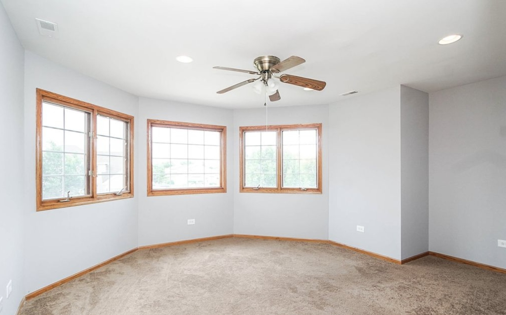 18558 Willow Avenue, Country Club Hills, IL 60478