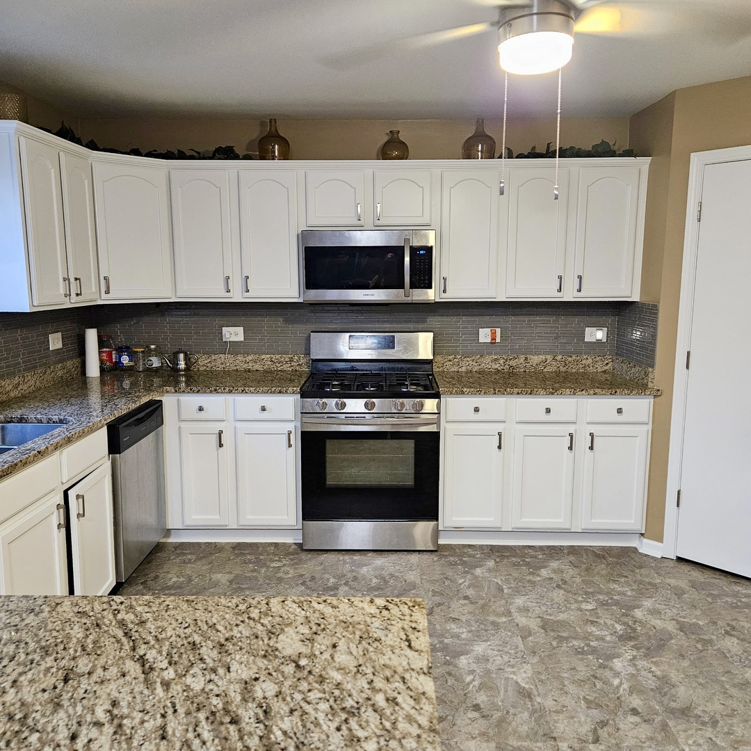 18558 Willow Avenue, Country Club Hills, IL 60478