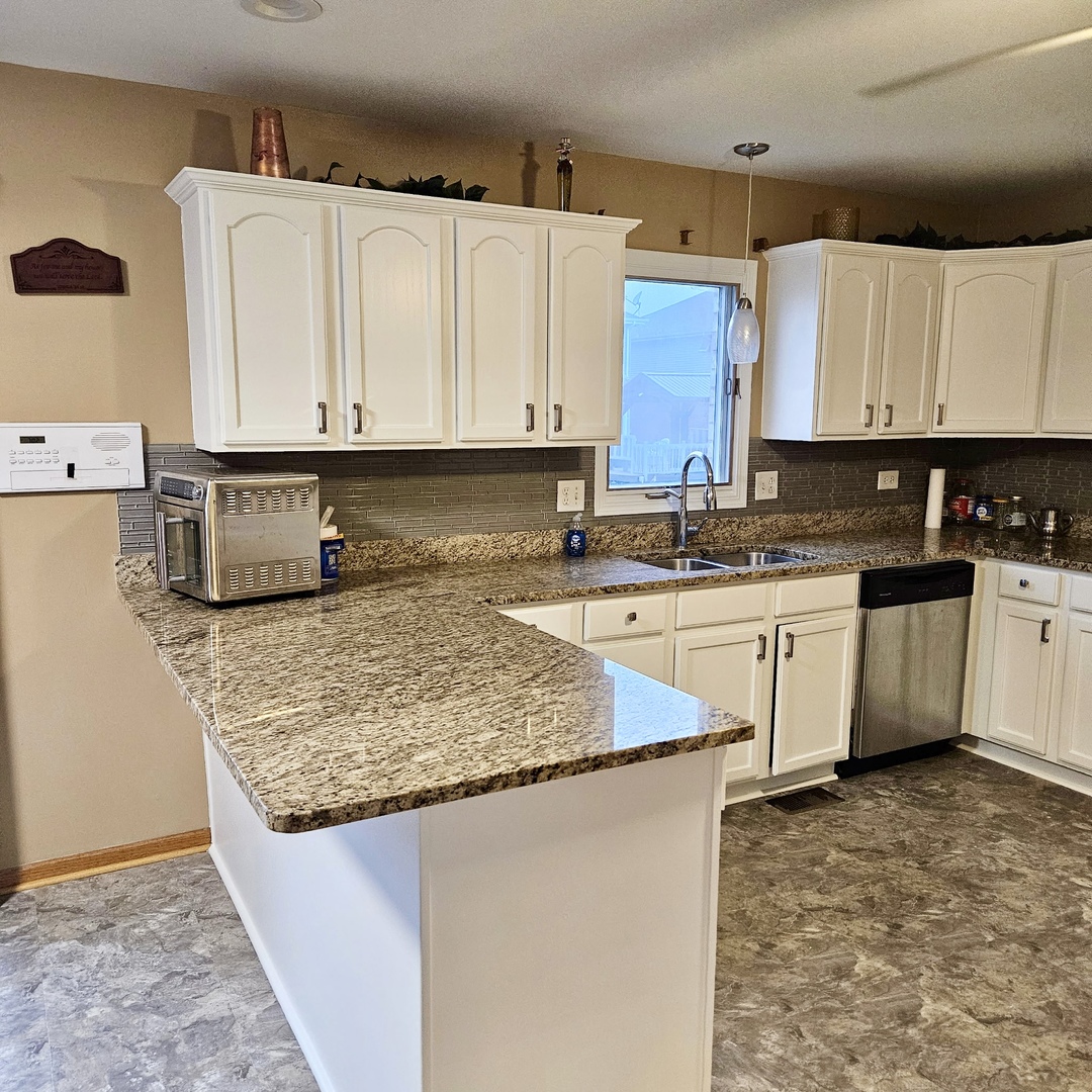 18558 Willow Avenue, Country Club Hills, IL 60478